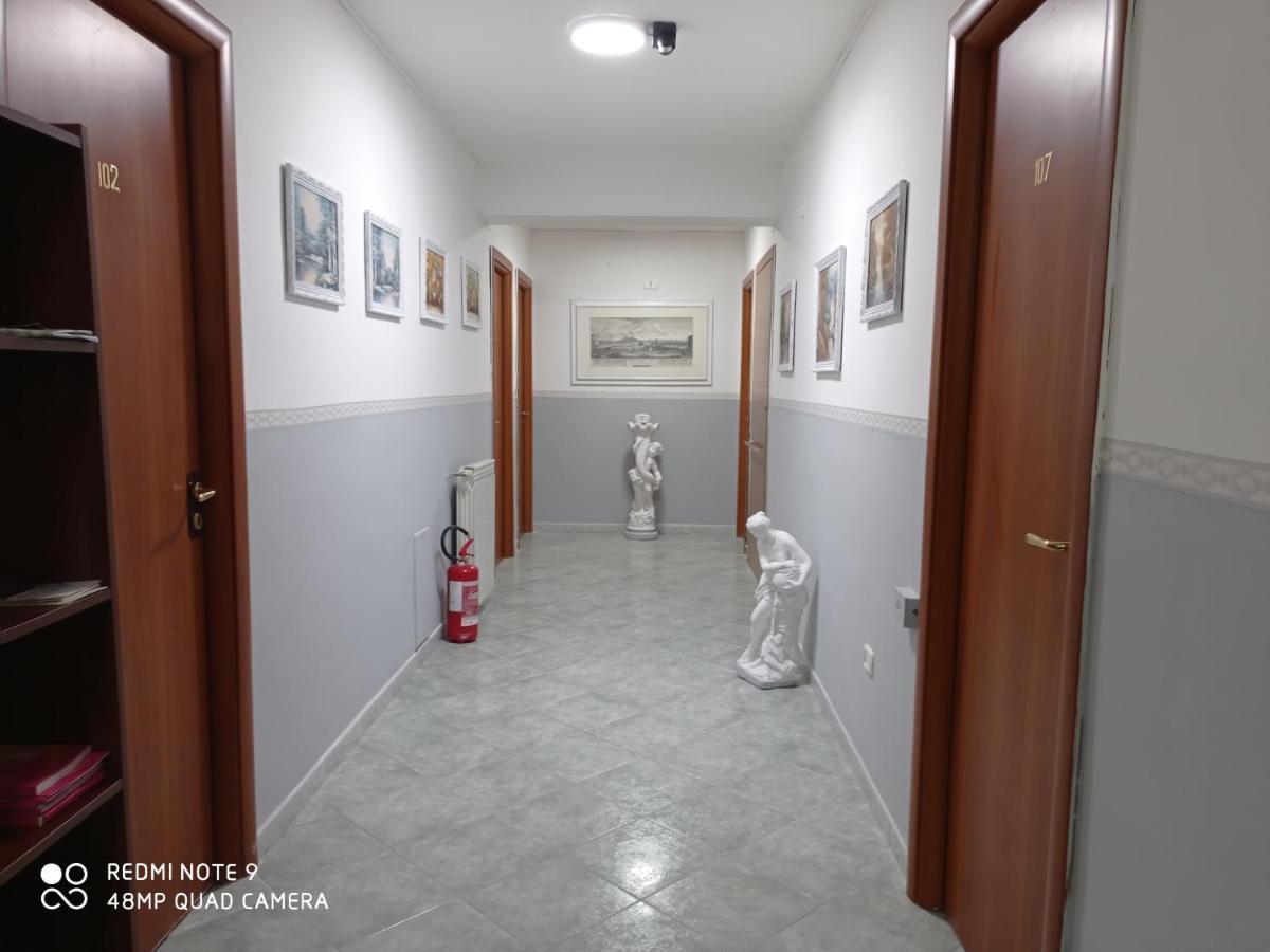 Hotel Alloggio Del Conte Napoli Bagian luar foto