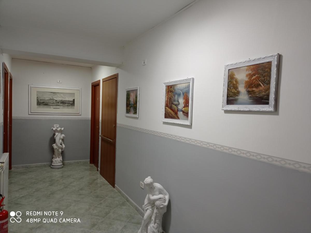 Hotel Alloggio Del Conte Napoli Bagian luar foto