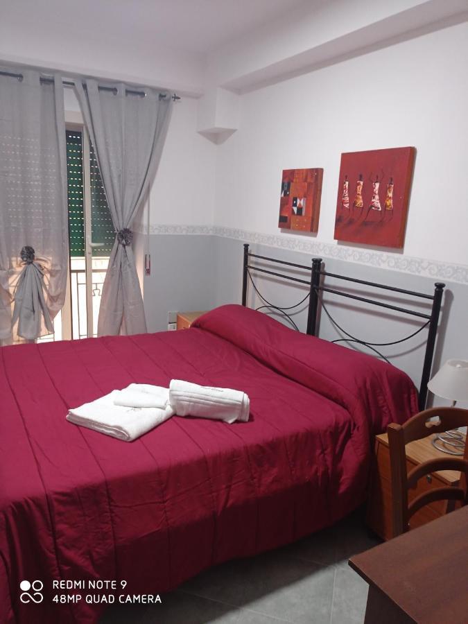 Hotel Alloggio Del Conte Napoli Bagian luar foto