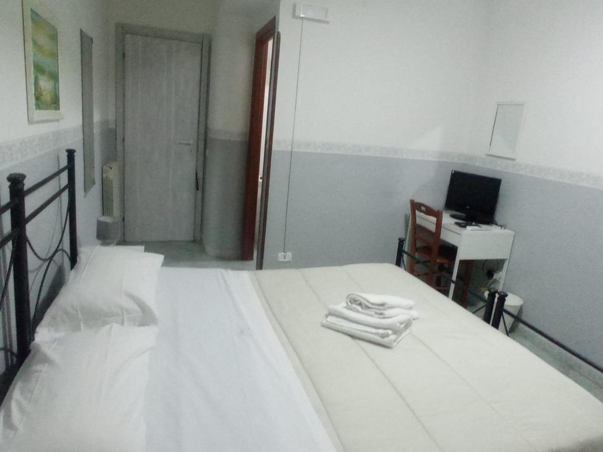 Hotel Alloggio Del Conte Napoli Bagian luar foto